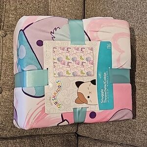 Brand New w/Tag Squishmallows Snuggle Throw